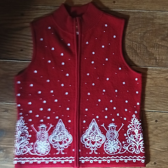 Christmas Red Vest Merino WoolEmbroidered Winter Festive Medium - Picture 9 of 13